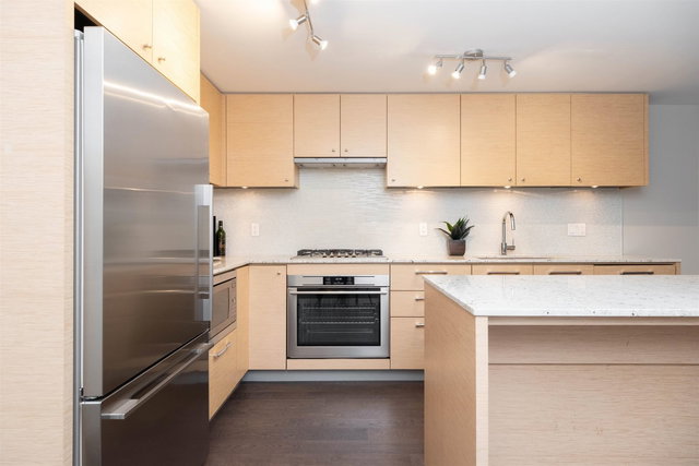 505 - 6180 Cooney Road