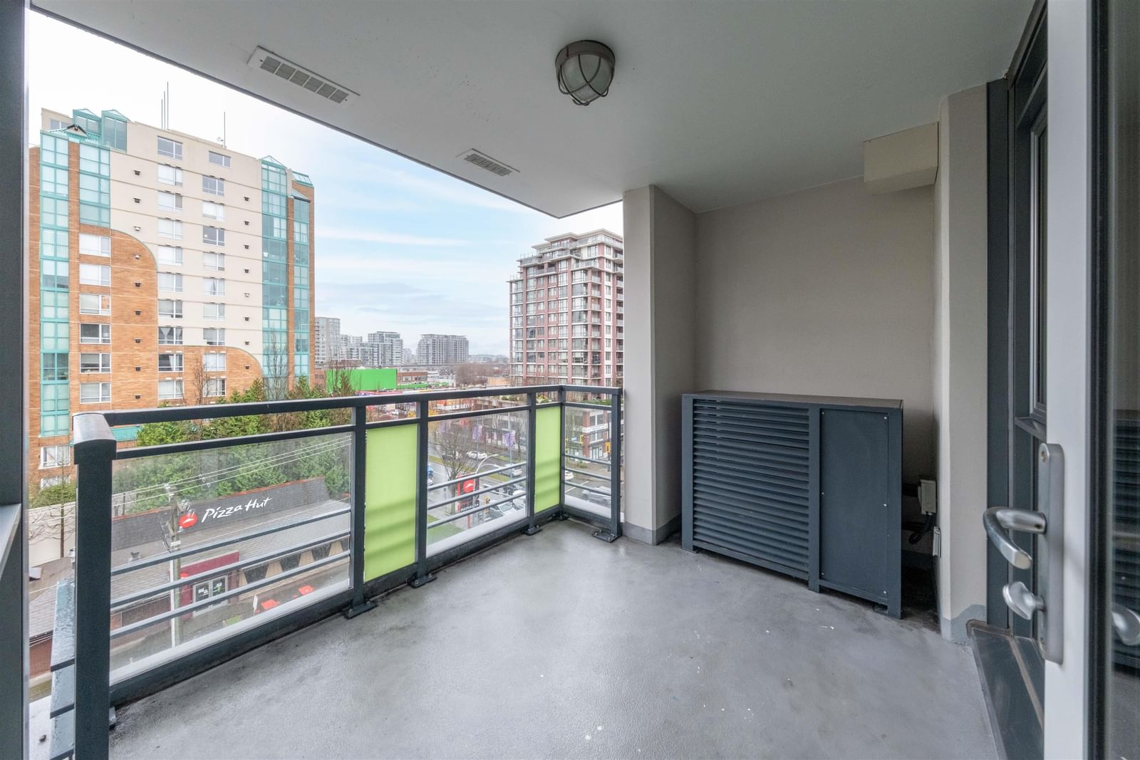 Listing Image 20