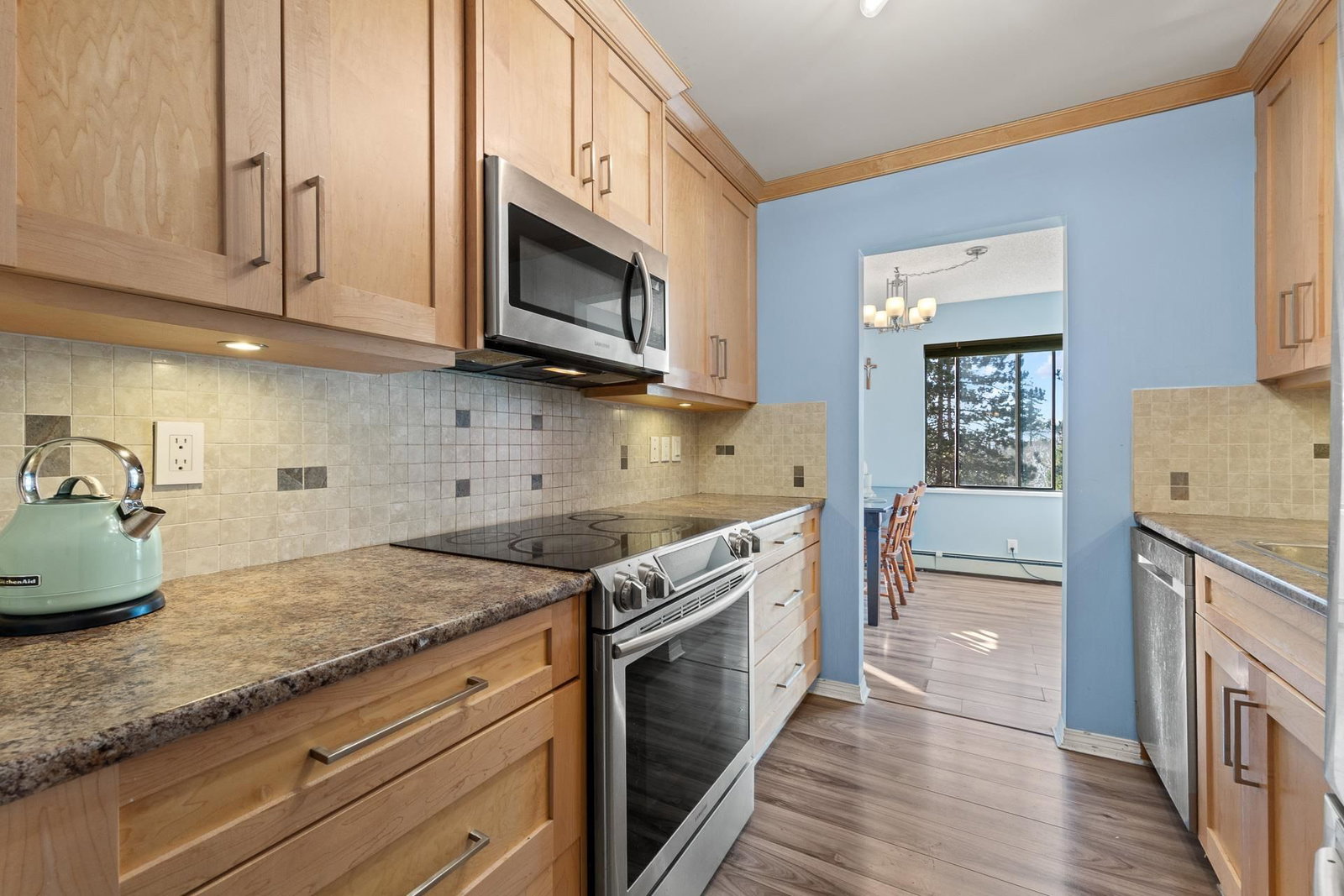 Listing Image 15
