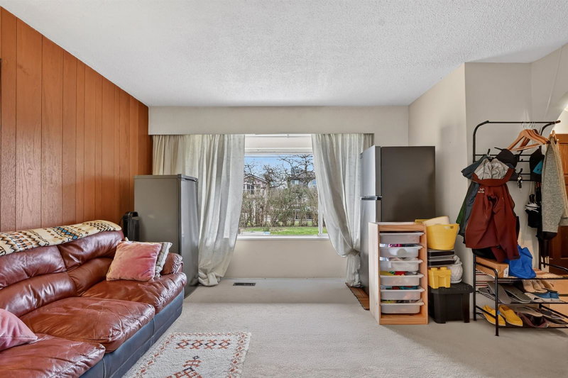 7290 11th Avenue, Burnaby, V3N 2M8 | Image 3