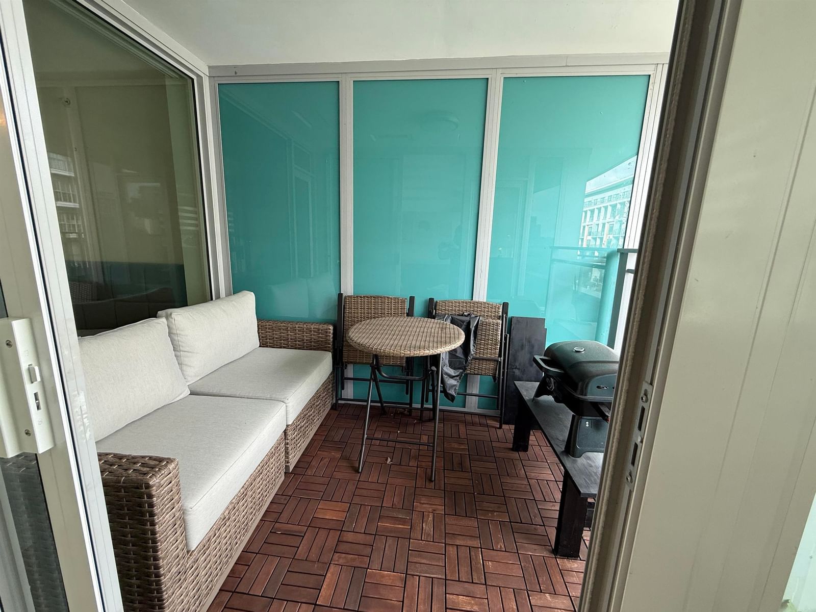 Listing Image 11