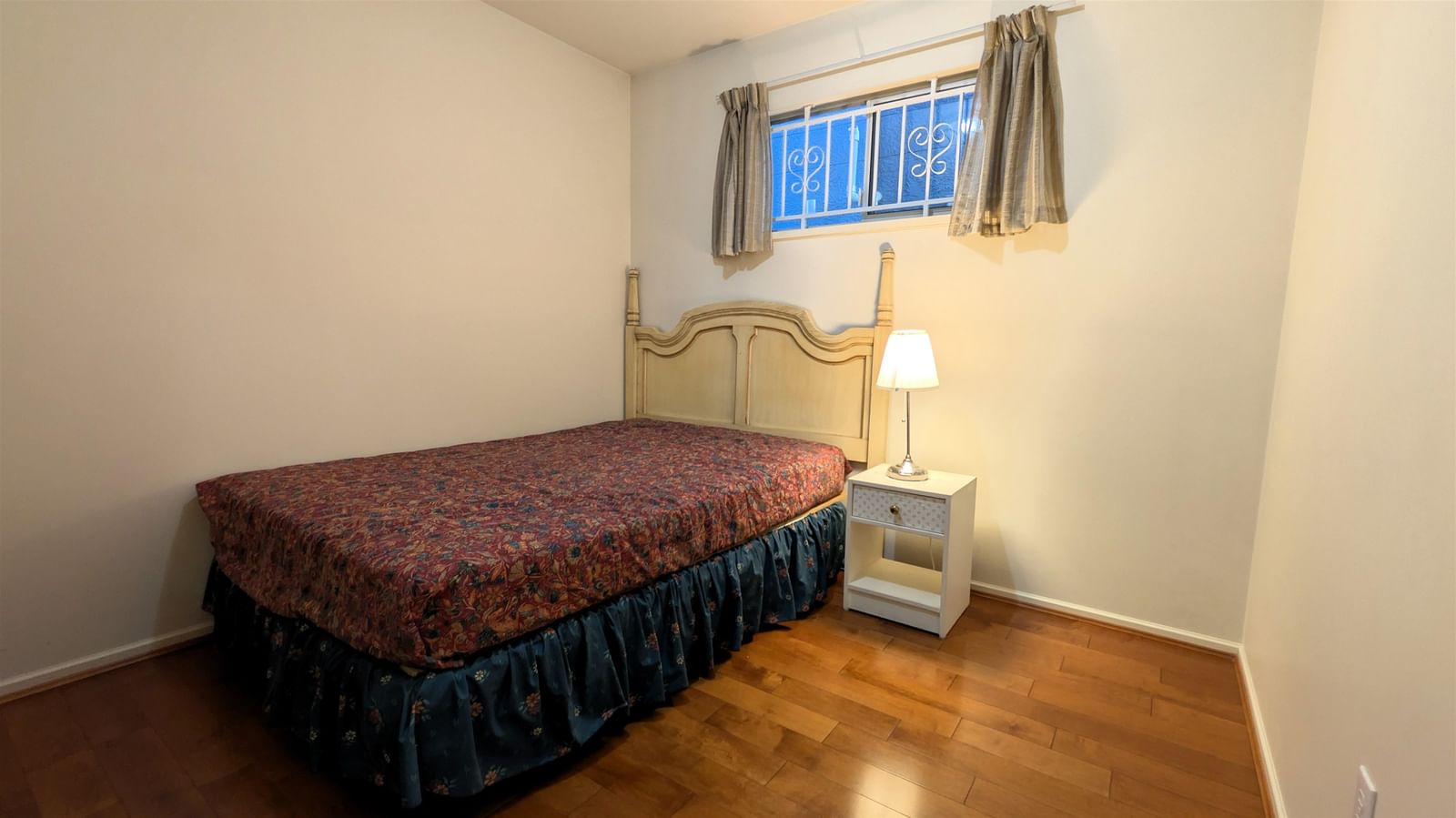 Listing Image 19