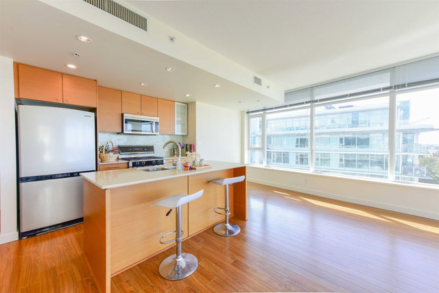 1708 - 5900 Alderbridge Way