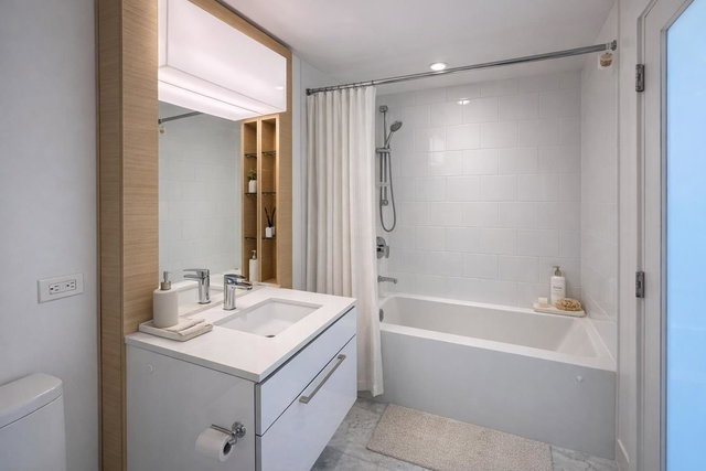 3203 - 13438 Central Avenue