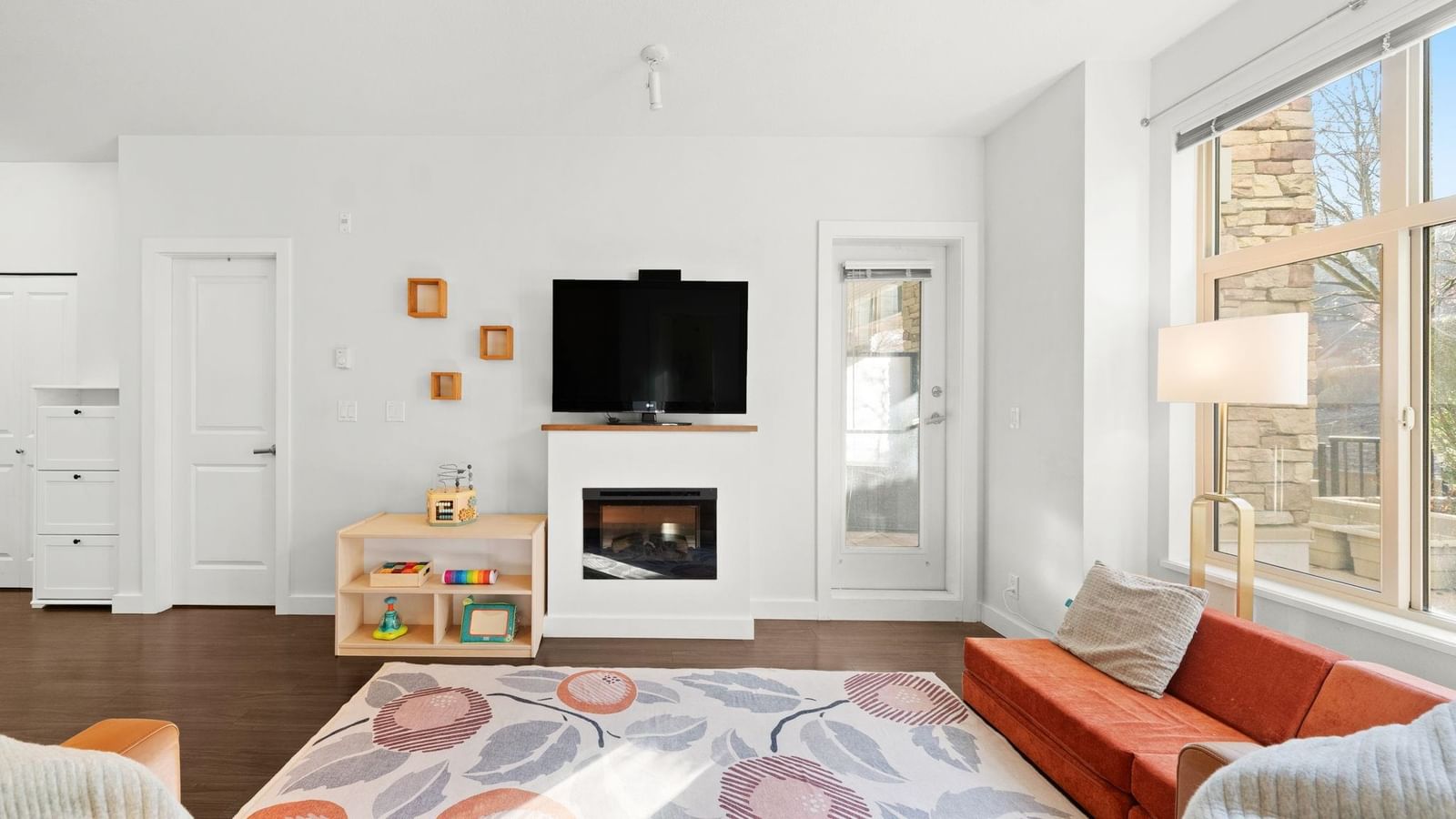 Listing Image 18