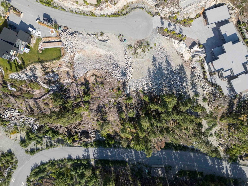 9377 Flicker Way, Whistler, V8E 1M1 | Image 3