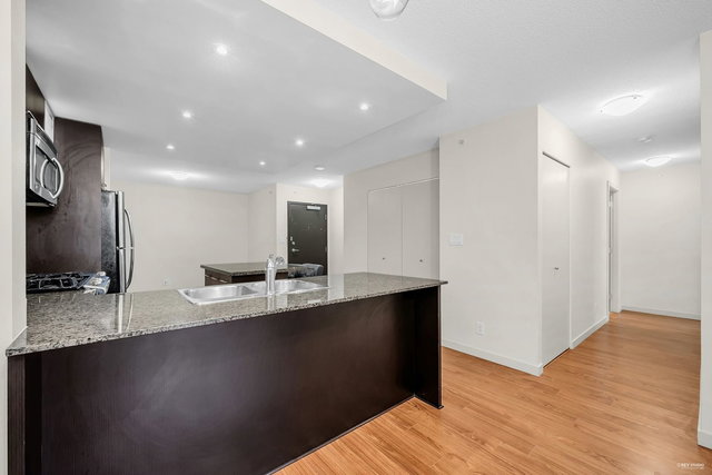 609 - 3111 Corvette Way