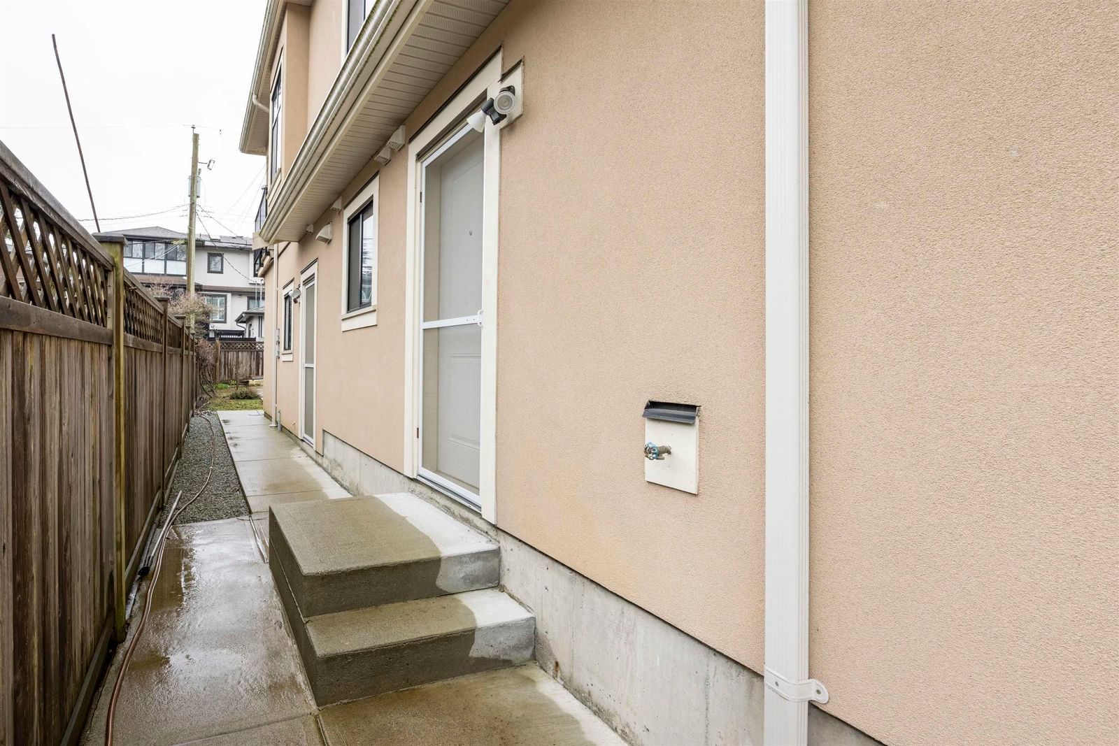 Listing Image 27