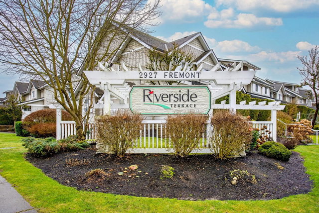 10 - 2927 Fremont Street