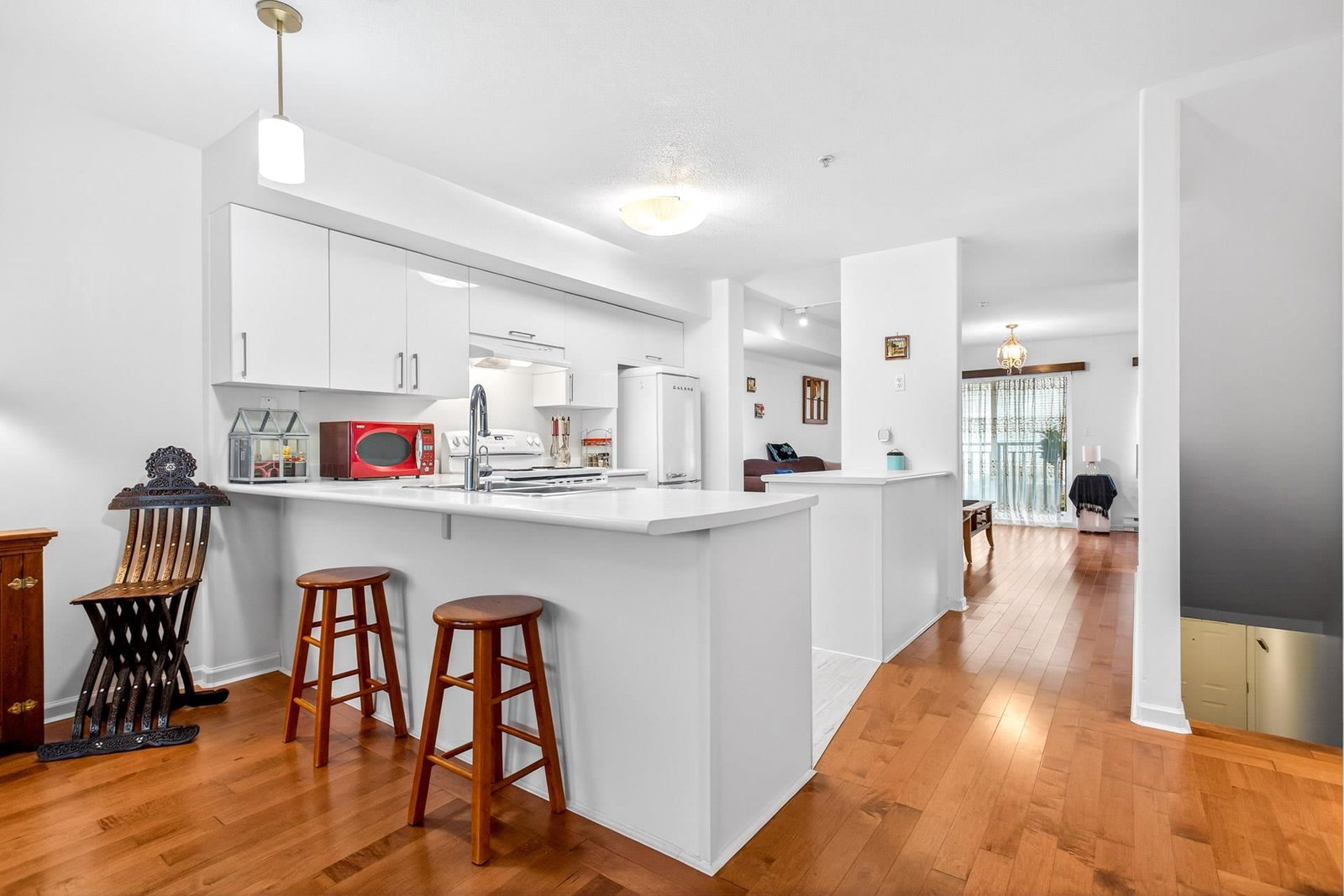 Listing Image 9