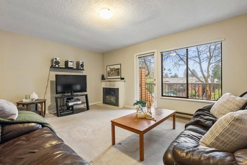 2207 - 10620 150 Street, Surrey, V3R 7K3 | Image 2