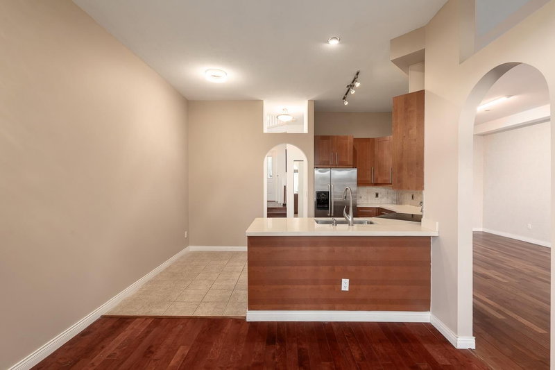 18 - 7465 Mulberry Place, Burnaby, V3N 5A1 | Image 3