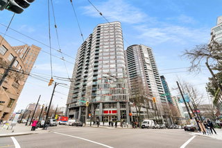 1711 - 788 Hamilton Street