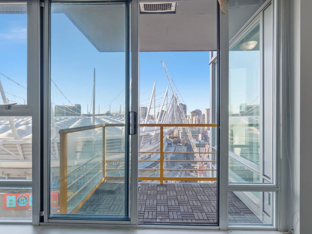 2001 - 668 Citadel Parade