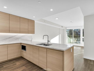 606 - 305 Morrissey Road