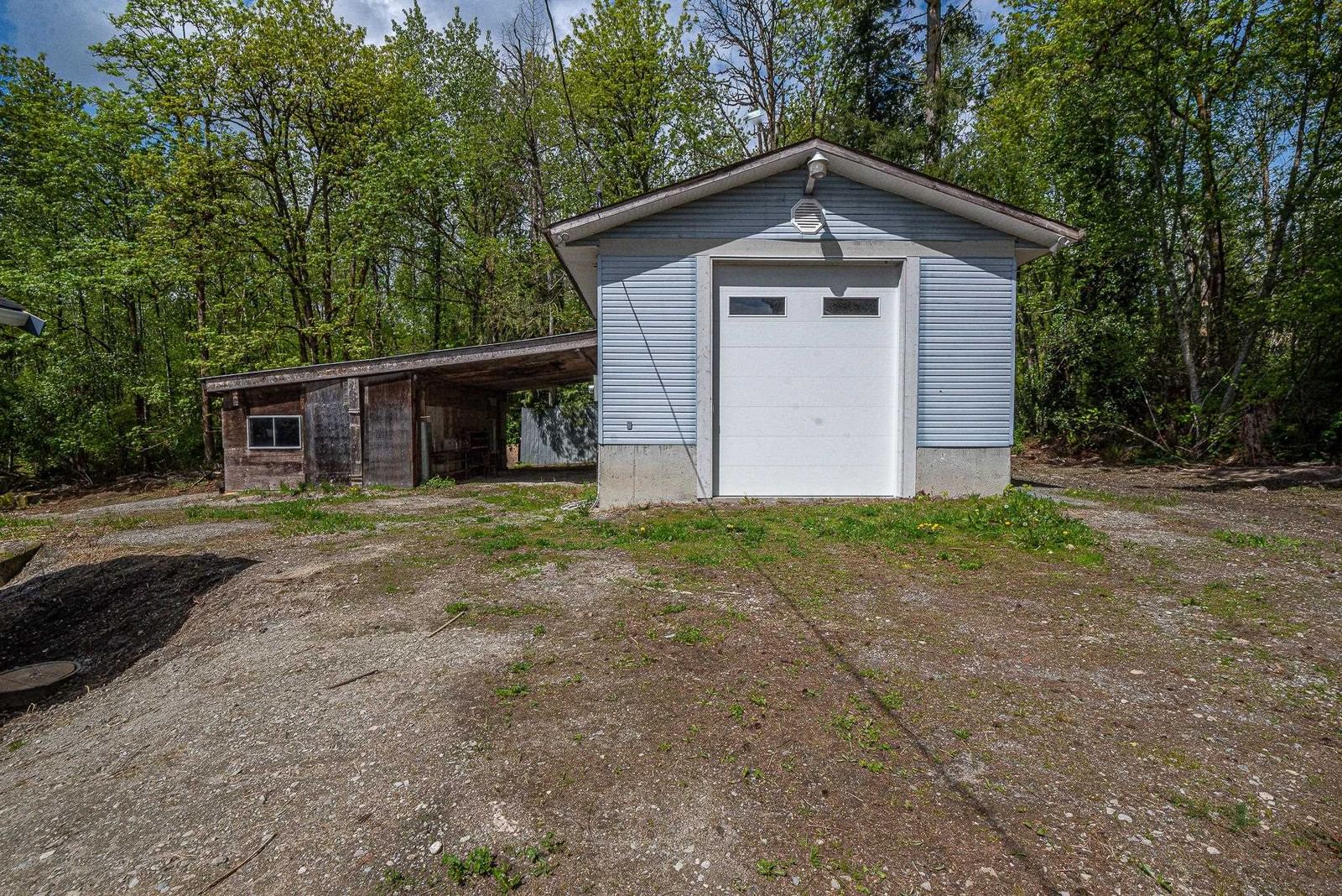 Listing Image 9