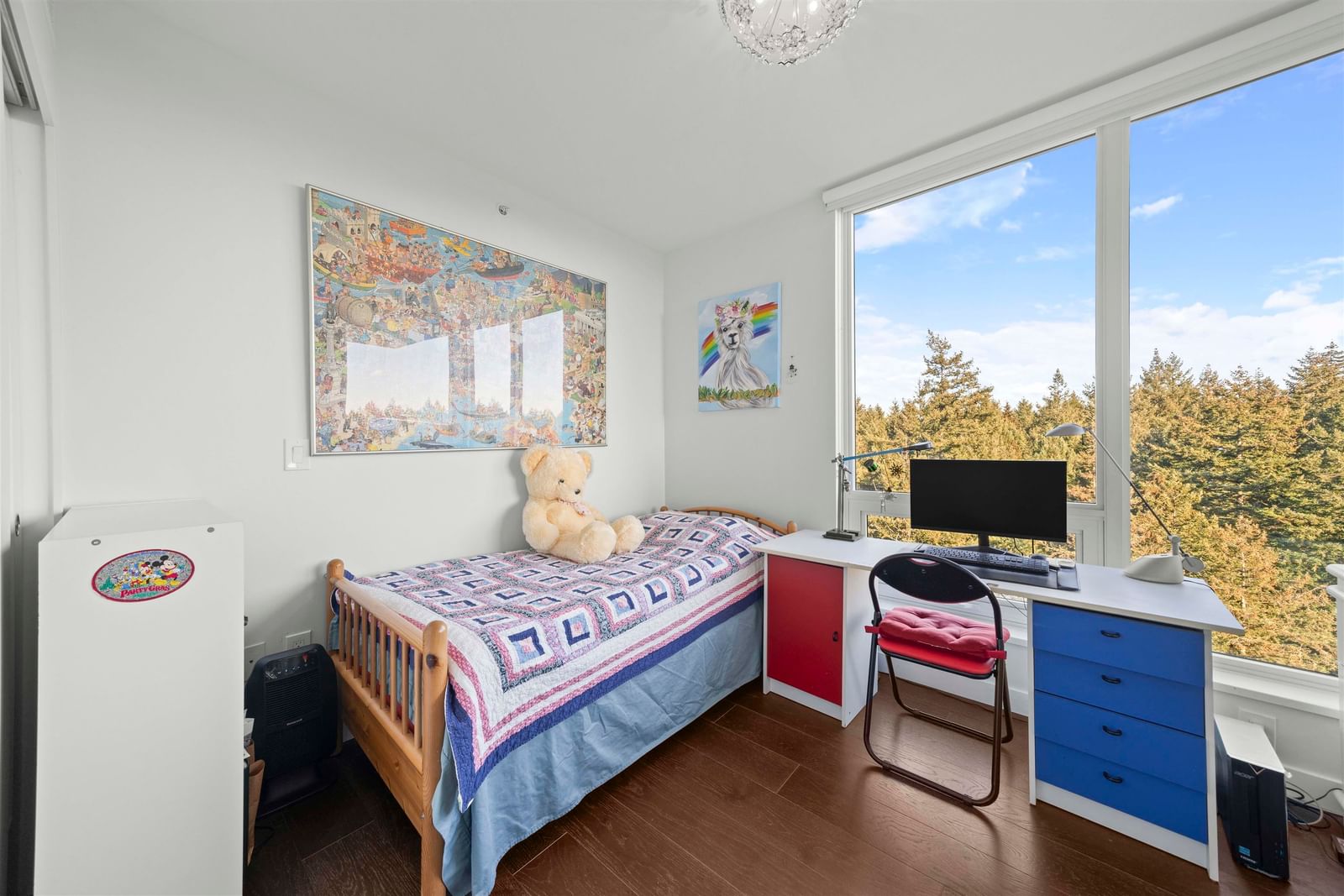 Listing Image 8