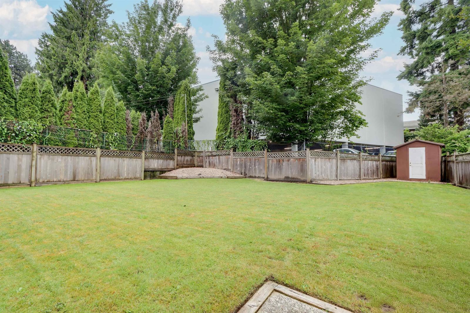 Listing Image 27