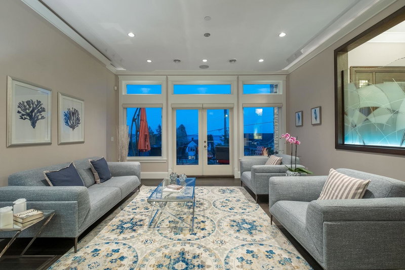 2567 Lawson Avenue, West Vancouver, V7V 2G1 | Image 2