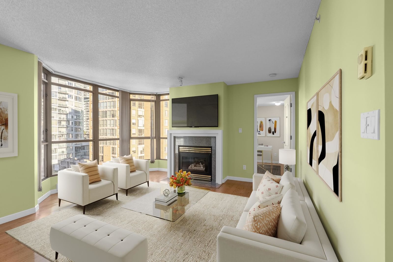 Listing Image 10