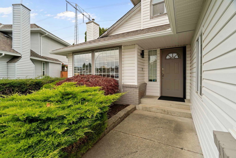 32345 Clinton Avenue, Abbotsford, V2T 5B3 | Image 3
