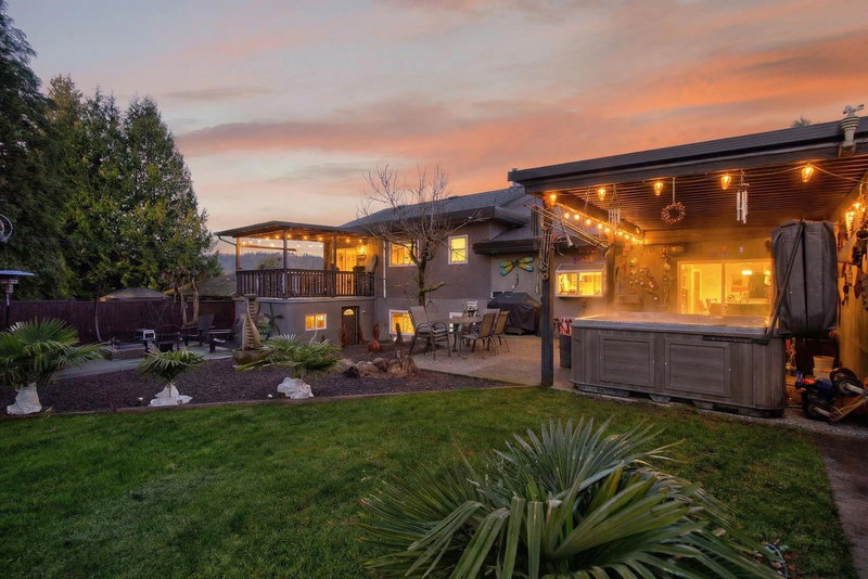 928 Stanton Avenue, Coquitlam, V3J 4V2 | Image 2