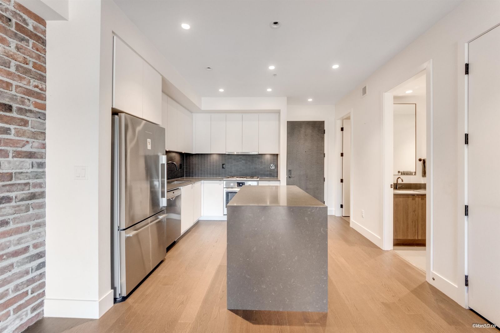 Listing Image 10