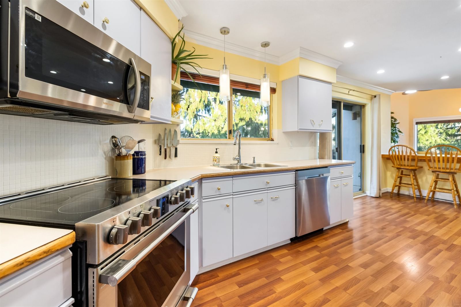 Listing Image 15