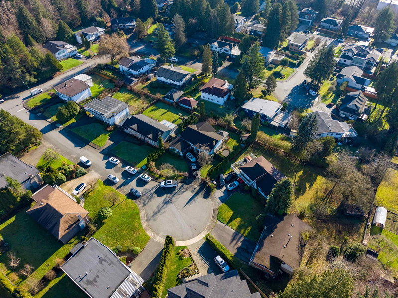 7158 Cardinal Court, Burnaby, V5A 1Y7 | Image 2