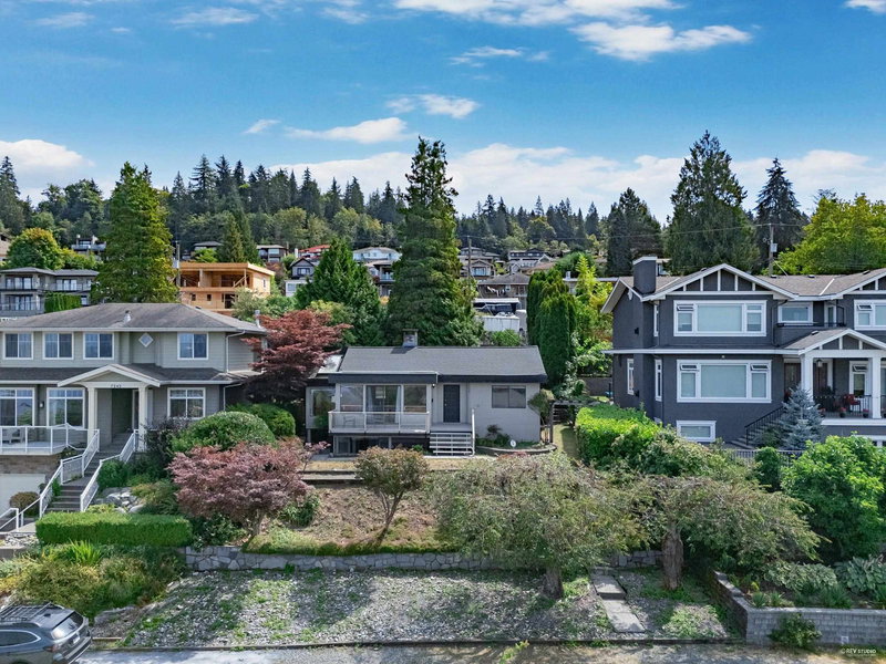 7238 Braeside Drive, Burnaby, V5A 1E8 | Image 3