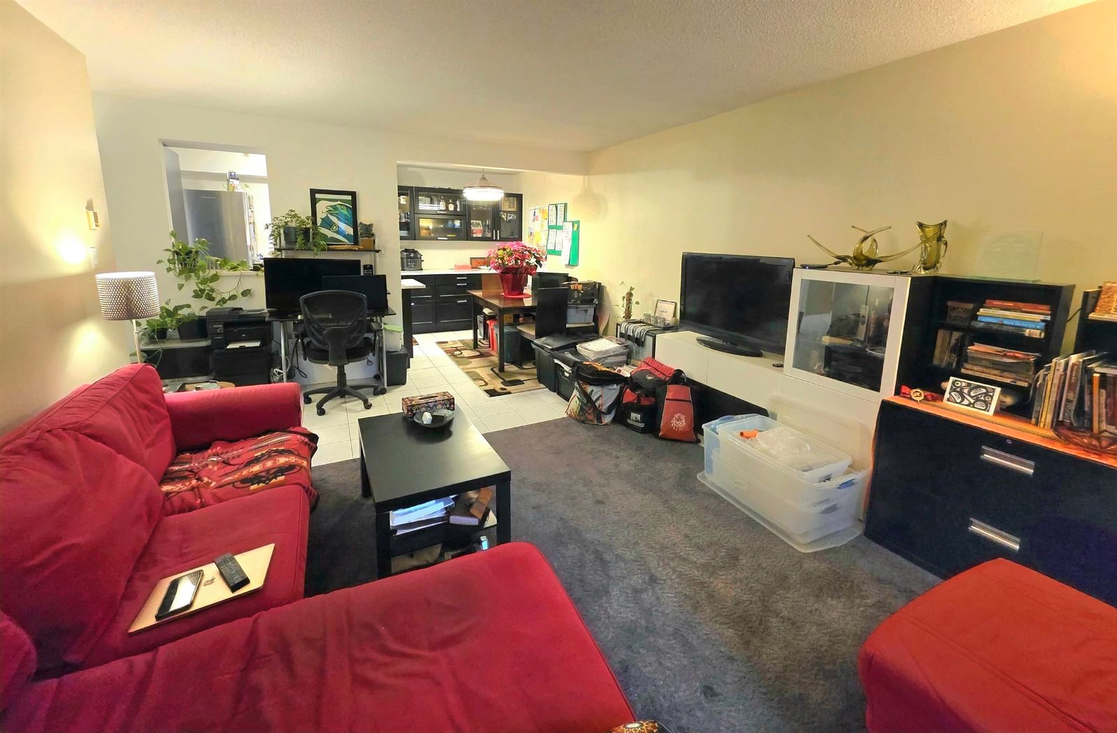 Listing Image 4