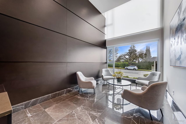 305 - 1571 57th Avenue W