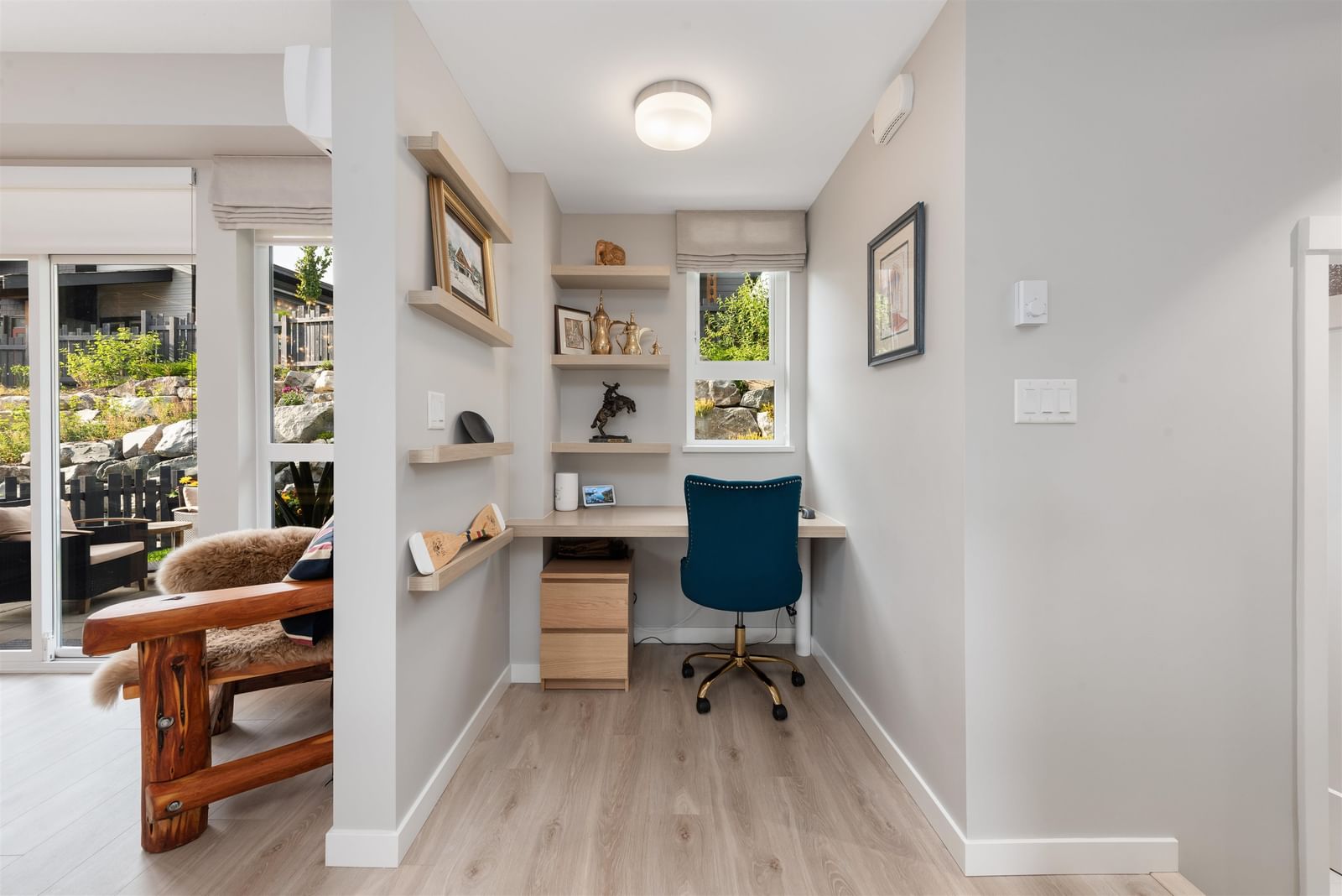 Listing Image 11