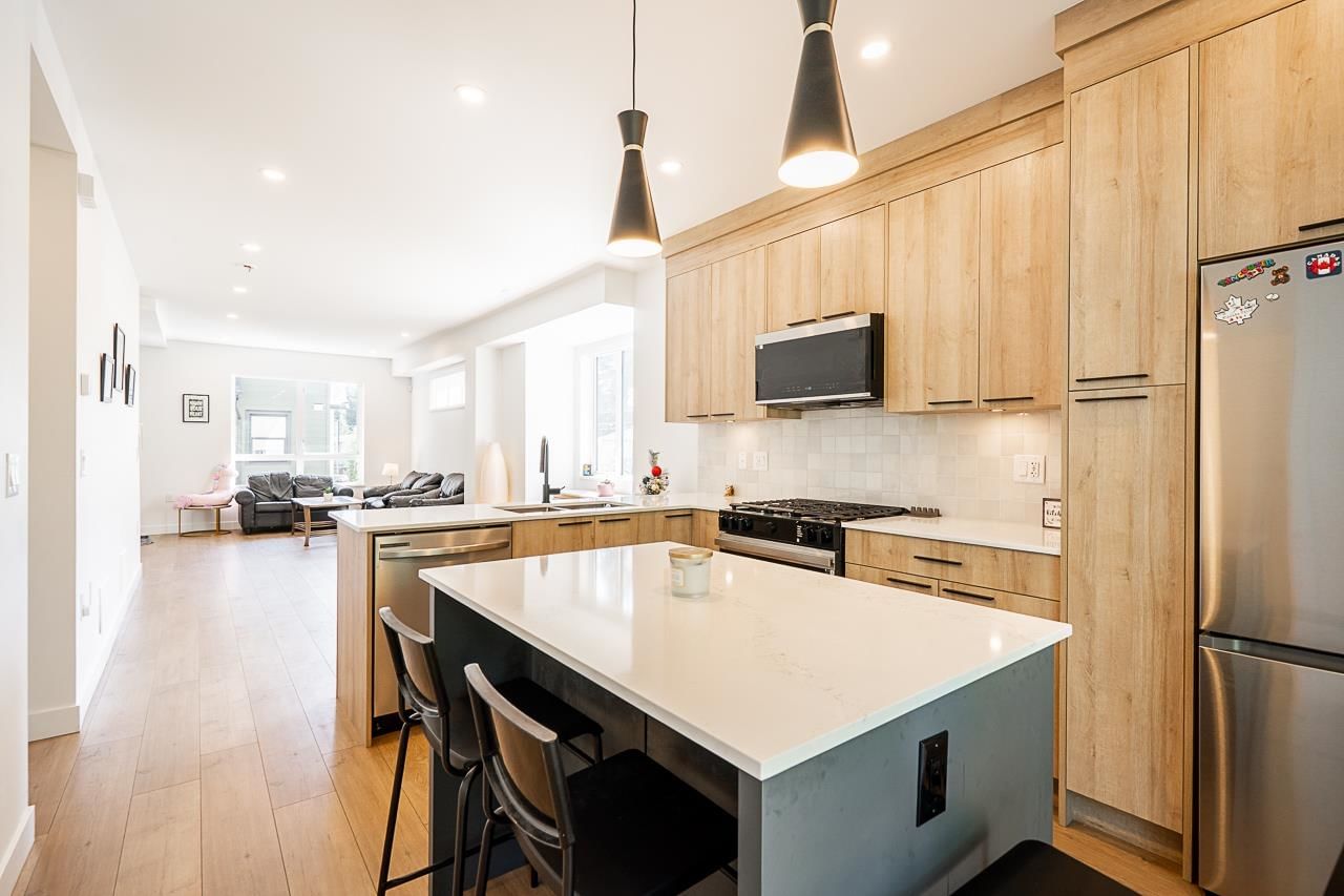 Listing Image 15