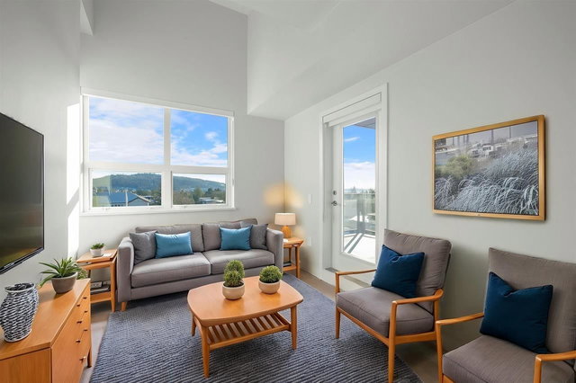 405 - 5535 Hastings Street