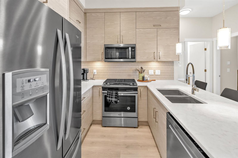 408 - 2120 Gladwin Road, Abbotsford, V2S 0L7 | Image 3