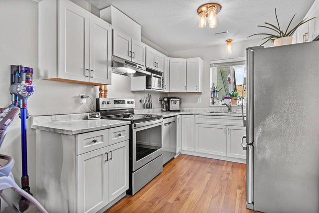 20 - 45435 Knight Road