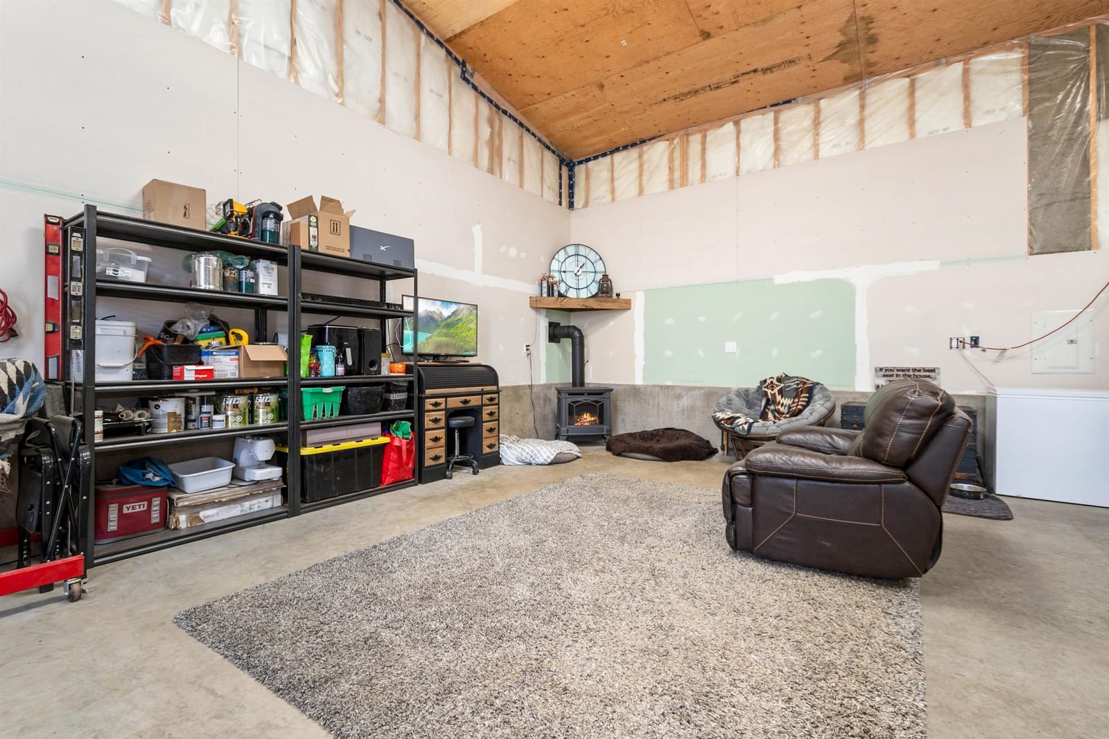 Listing Image 12