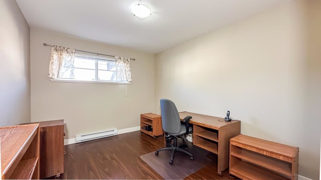 Listing Image 17