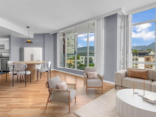 903 - 130 2nd Street E