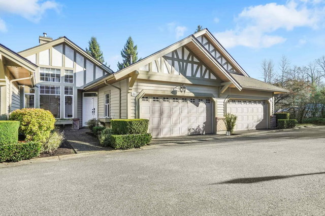 34 - 5221 Oakmount Crescent