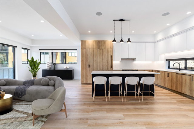 20 - 2077 Garibaldi Way