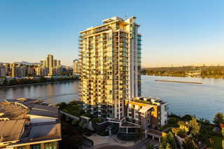 1208 - 210 Salter Street