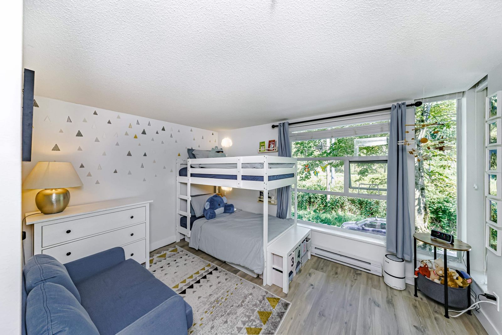 Listing Image 22