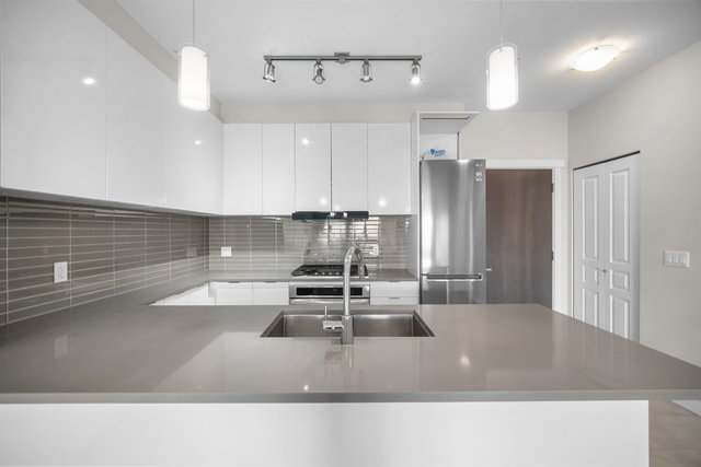 603 - 9399 Alexandra Road