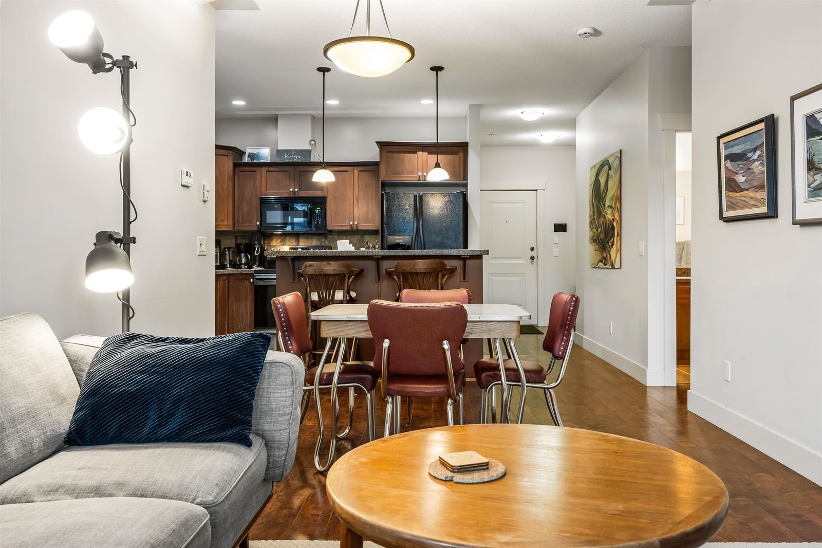 Listing Image 15
