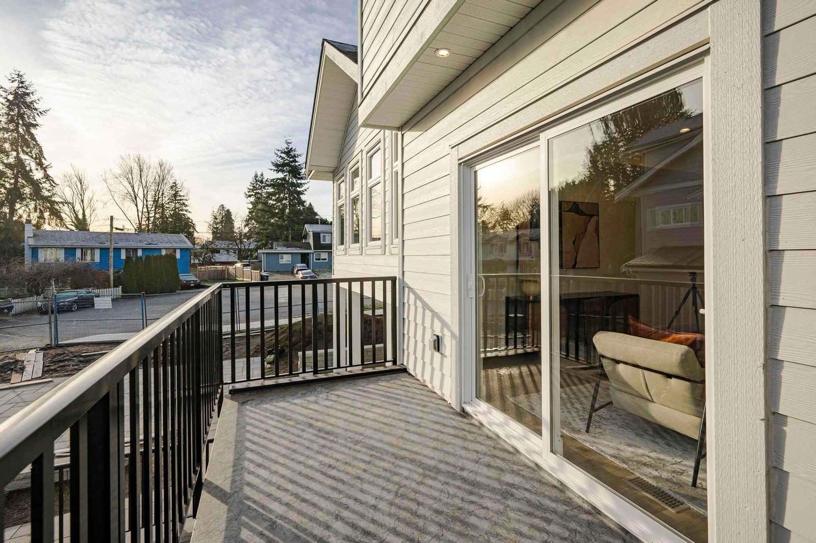 Listing Image 18