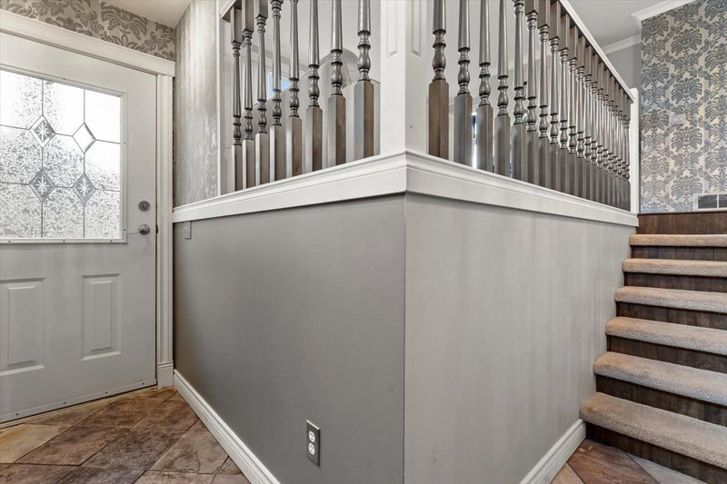 1601 - 5260 Goldspring Place, Chilliwack, V2R 5S5 | Image 2