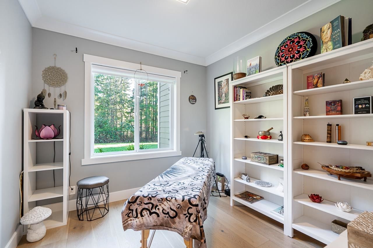 Listing Image 13
