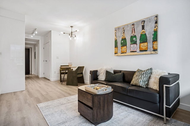 507 - 209 7th Avenue E